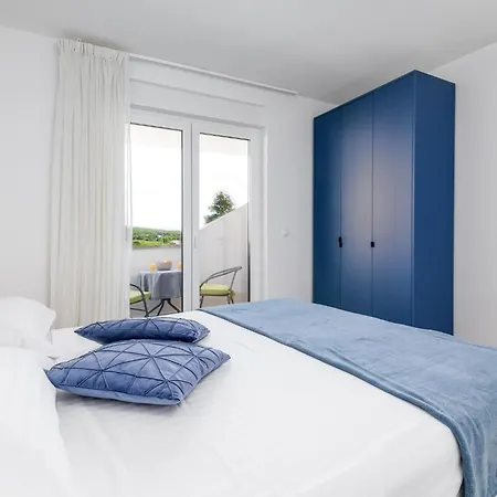 Apartment Thalia By Interhome *